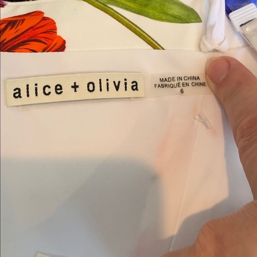 NWOT Alice + Olivia White Floral Tie-Shoulder Crop Top - Picture 9 of 12